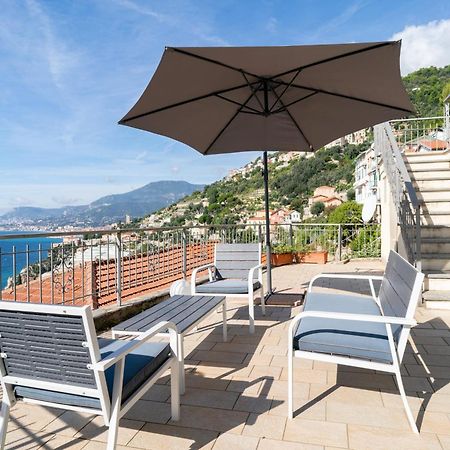 Ferienwohnung Casa Grimaldi - Terrace & Sea View Ventimiglia Exterior foto