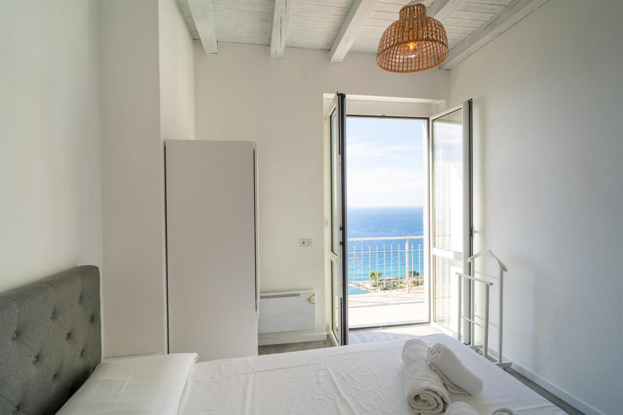 Ferienwohnung Casa Grimaldi - Terrace & Sea View Ventimiglia Exterior foto