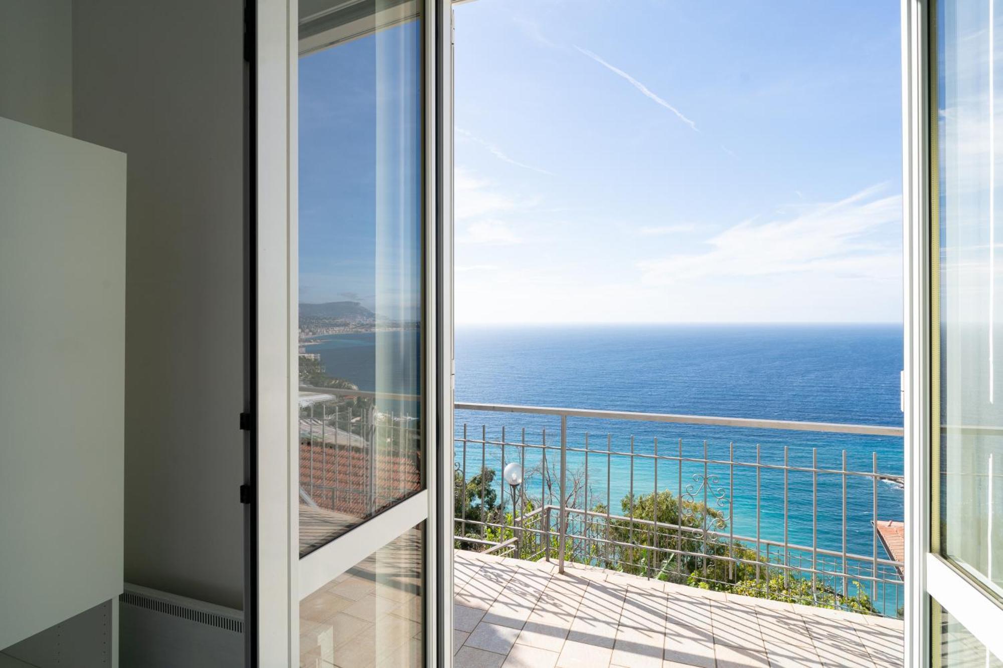 Ferienwohnung Casa Grimaldi - Terrace & Sea View Ventimiglia Exterior foto