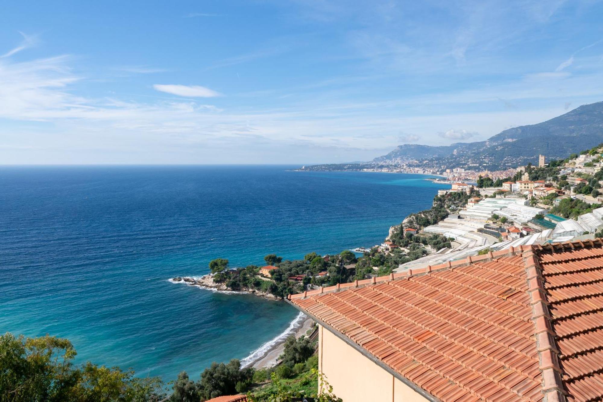 Ferienwohnung Casa Grimaldi - Terrace & Sea View Ventimiglia Exterior foto